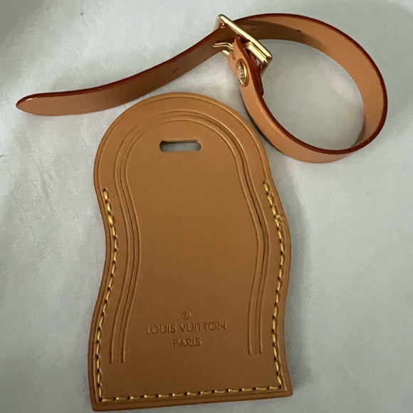 Louis Vuitton Other - LOUIS VUITTON Vachetta Luggage Tag